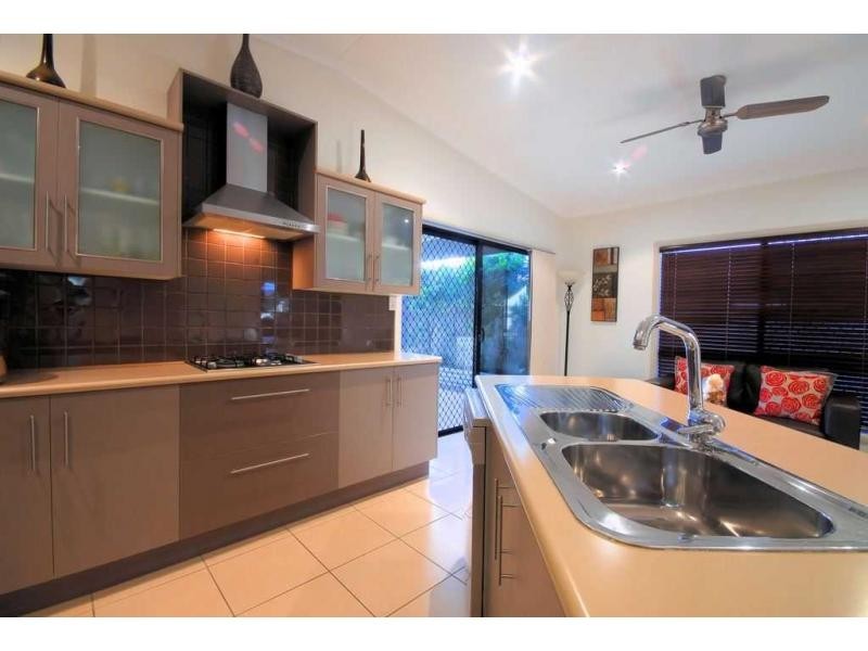 16 Kenwick Place, Kirwan QLD 4817