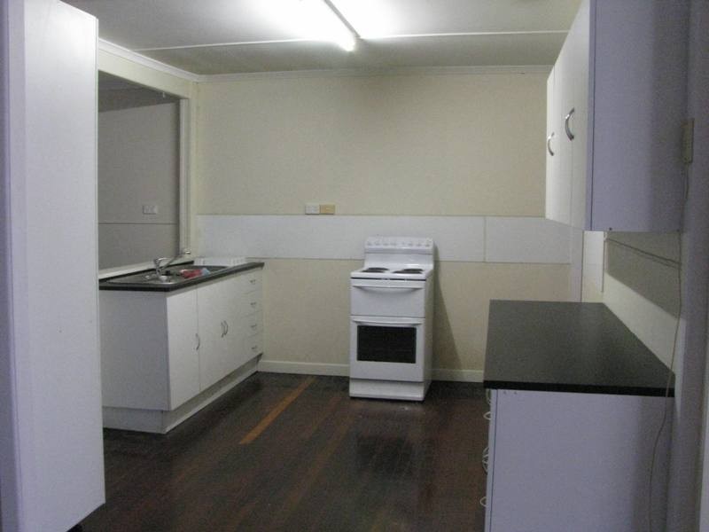 2/28 Halifax Street, Garbutt QLD 4814