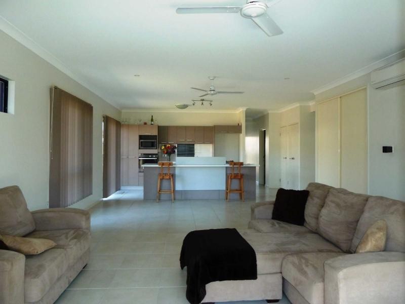 20 Rangeleigh Court, Mount Louisa QLD 4814