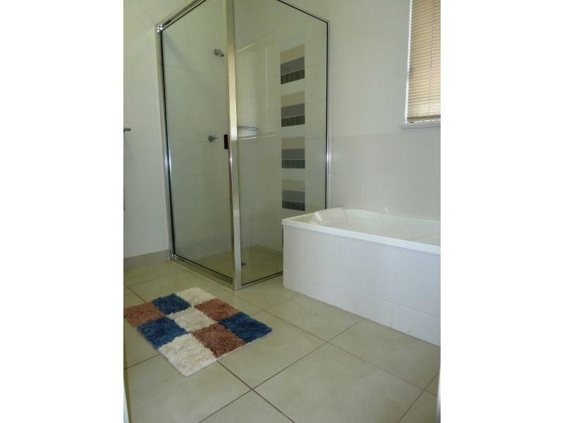 20 Rangeleigh Court, Mount Louisa QLD 4814