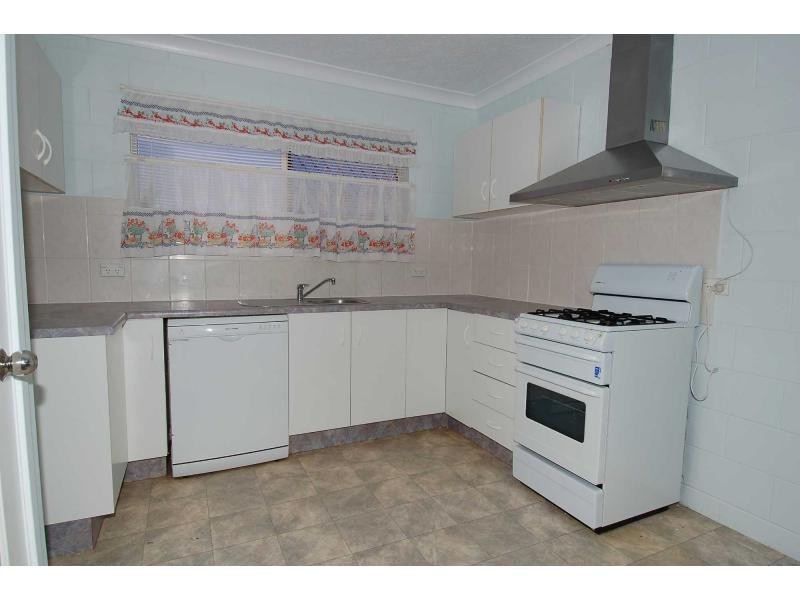 49 Wattle Street, Cranbrook QLD 4814