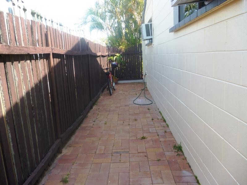 21 Whitsunday Drive, Kirwan QLD 4817