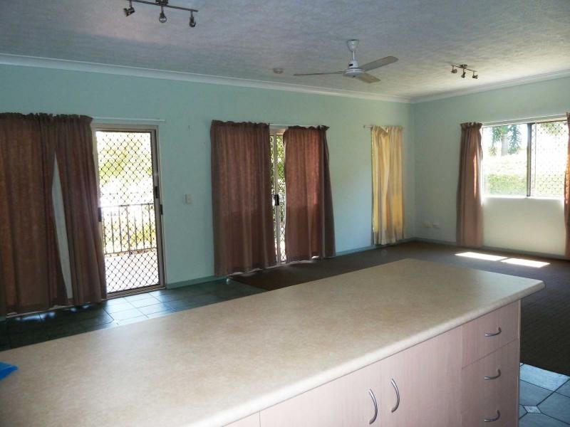 Unit 5/2 Macrossan Street, South Townsville QLD 4810