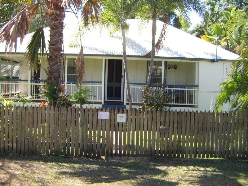 41 Ahearne Street, Hermit Park QLD 4812