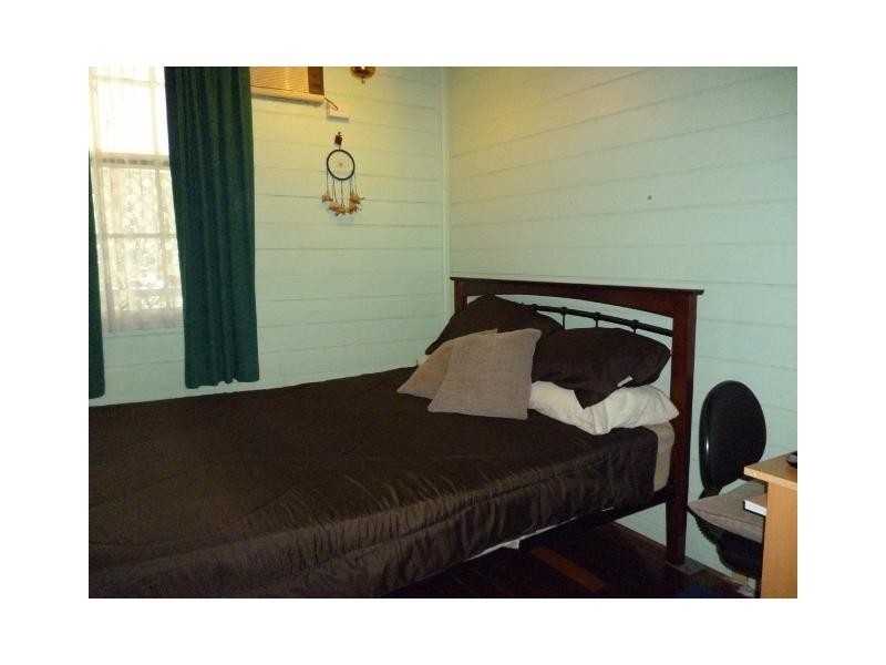 41 Ahearne Street, Hermit Park QLD 4812