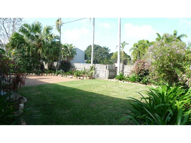 25 Cheyne Street, Pimlico QLD 4812