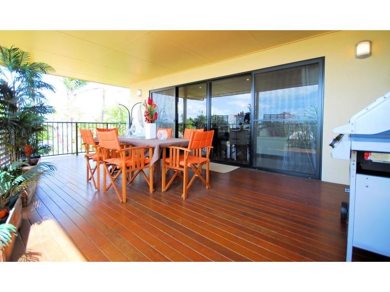2/6 Bay Street, Pallarenda QLD 4810