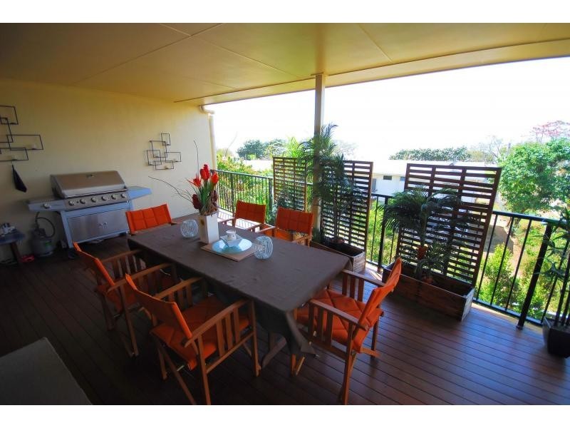 2/6 Bay Street, Pallarenda QLD 4810