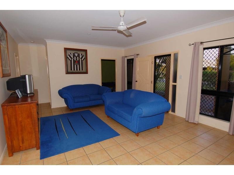 13 Steele Place, Kirwan QLD 4817