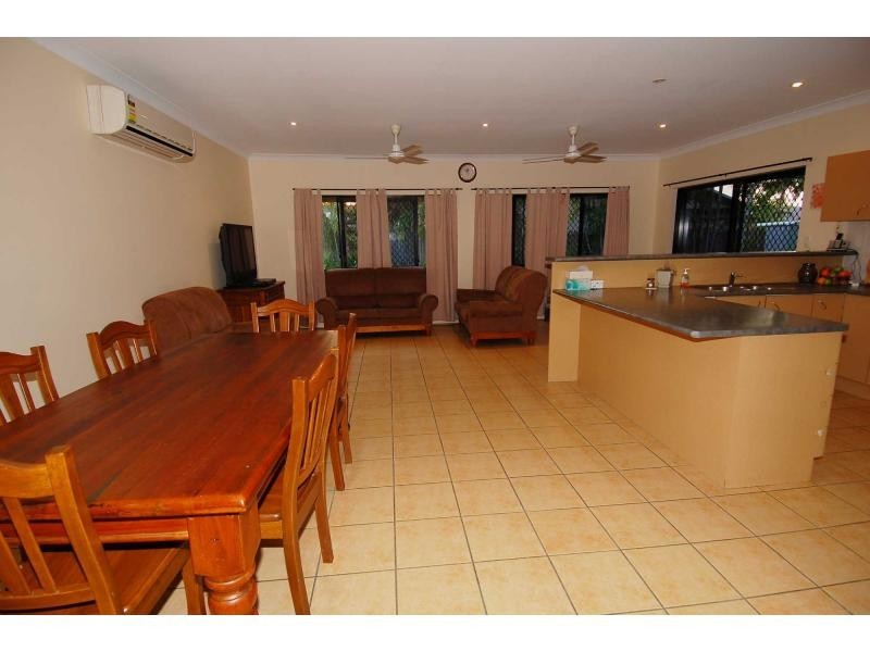 13 Steele Place, Kirwan QLD 4817