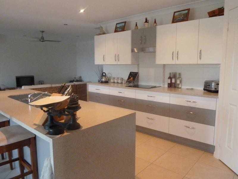 15 Dugong Court, Bushland Beach QLD 4818