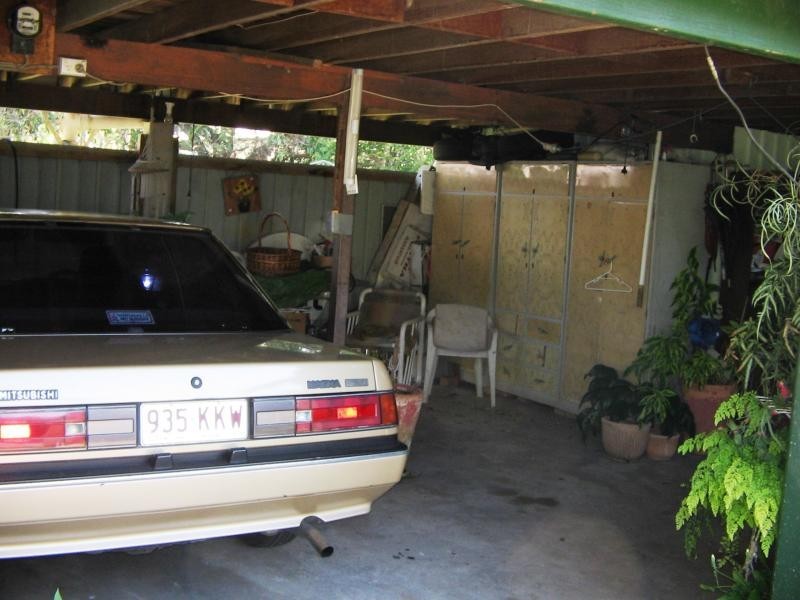 28 Armstrong Street, Hermit Park QLD 4812