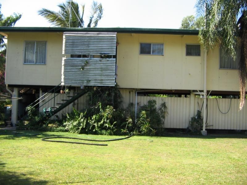 28 Armstrong Street, Hermit Park QLD 4812