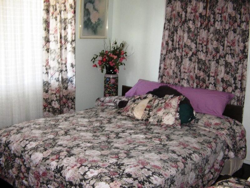 28 Armstrong Street, Hermit Park QLD 4812