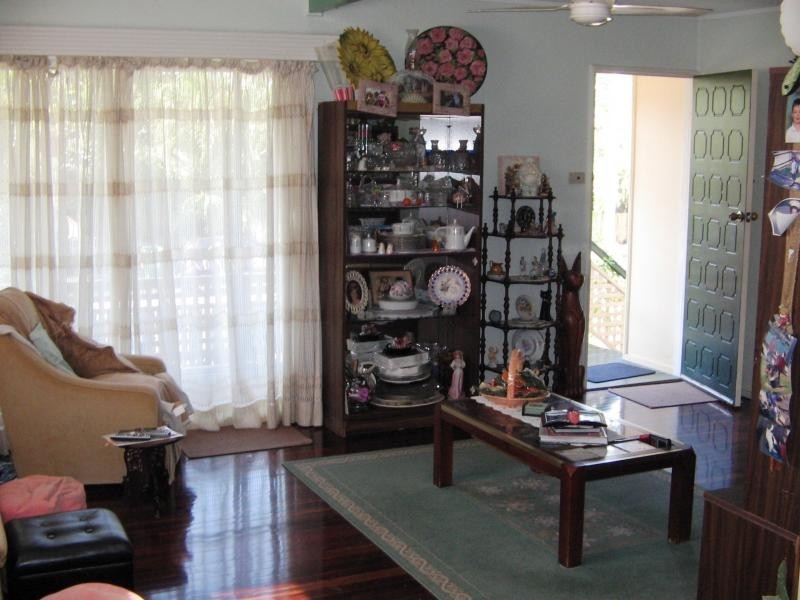 28 Armstrong Street, Hermit Park QLD 4812