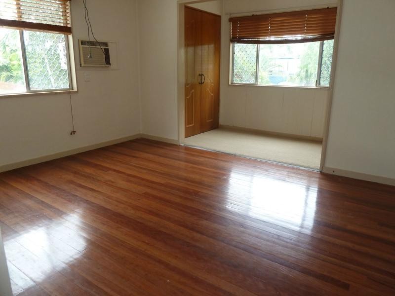 7 Marcus Street, Rasmussen QLD 4815