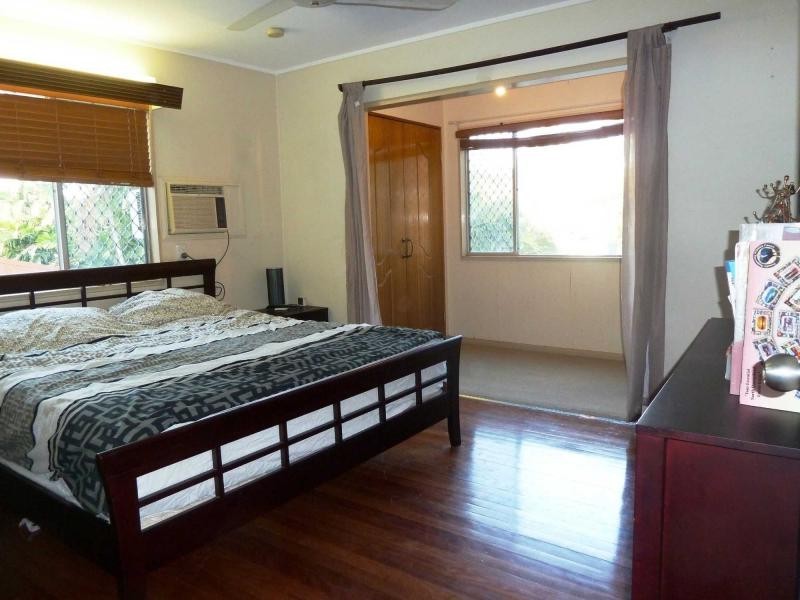 7 Marcus Street, Rasmussen QLD 4815