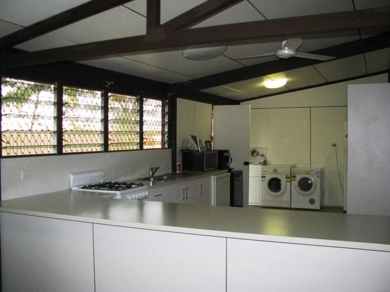 58 Davies Street, Mount Louisa QLD 4814