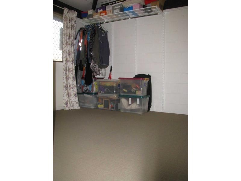 58 Davies Street, Mount Louisa QLD 4814