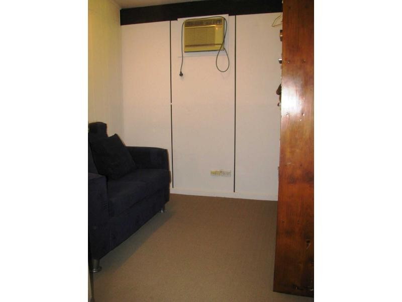 58 Davies Street, Mount Louisa QLD 4814