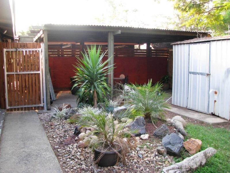 58 Davies Street, Mount Louisa QLD 4814