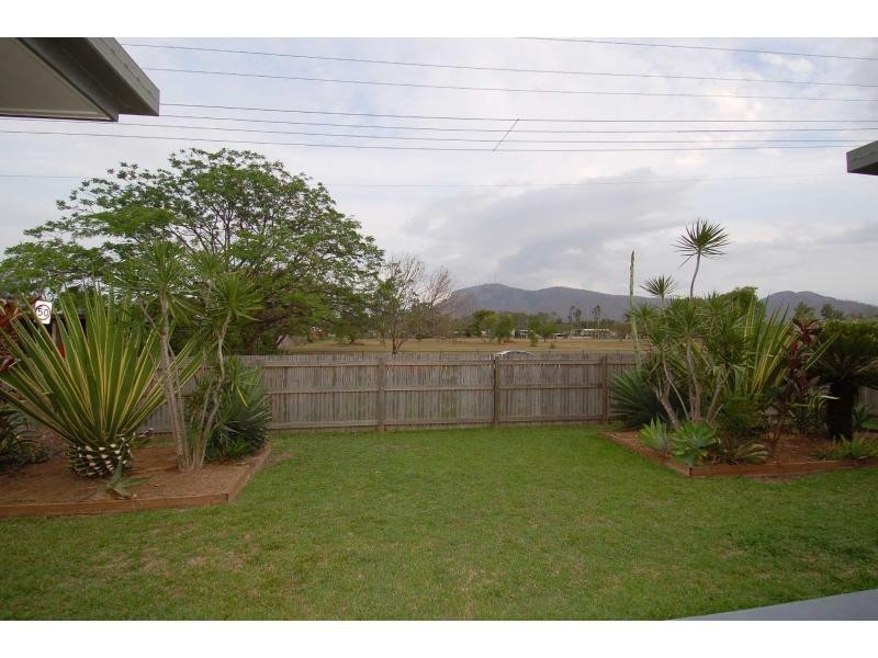 93 Albert Street, Cranbrook QLD 4814