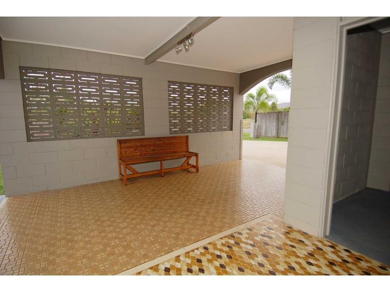 93 Albert Street, Cranbrook QLD 4814