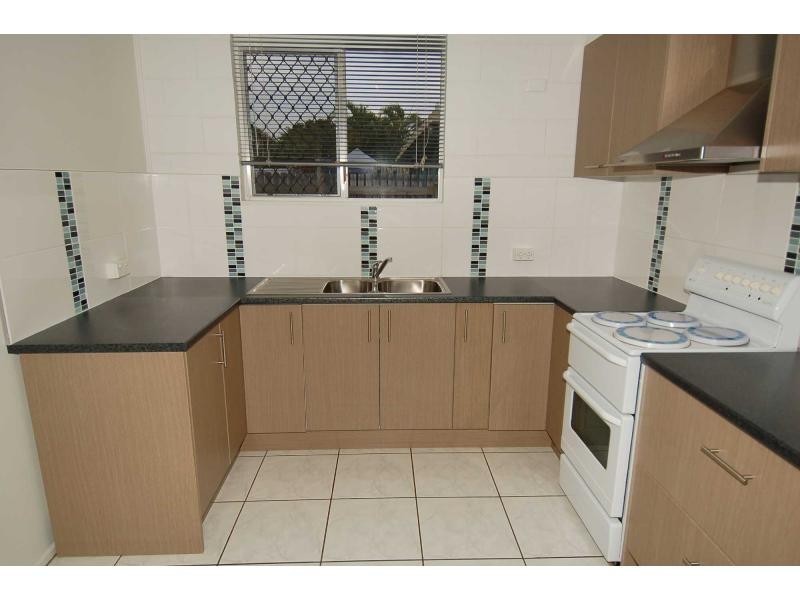 93 Albert Street, Cranbrook QLD 4814