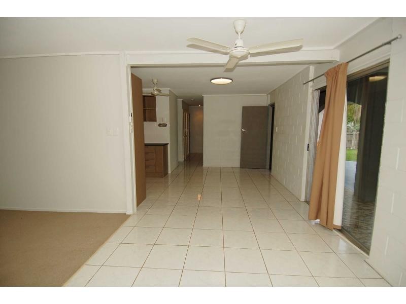 93 Albert Street, Cranbrook QLD 4814