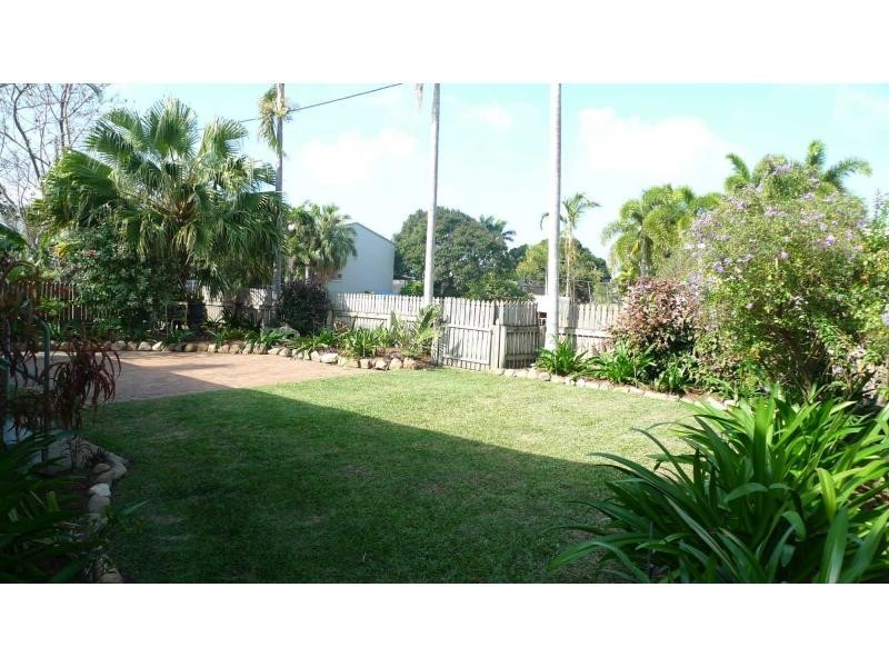 25c Cheyne Street, Pimlico QLD 4812