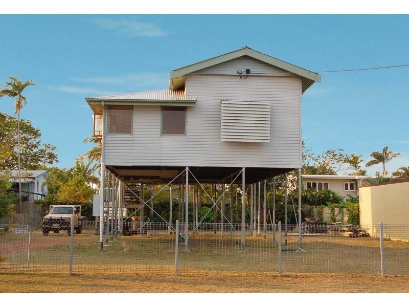 31 Bauhinia Street, Cranbrook QLD 4814