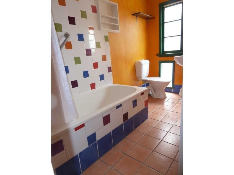 22 Railway Avenue, Railway Estate QLD 4810