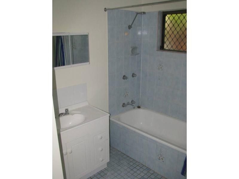 49 Canterbury Road, Kirwan QLD 4817