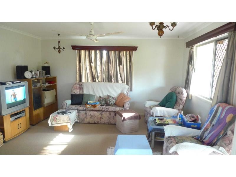 6 Beagle Court, Kirwan QLD 4817