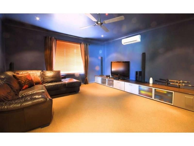 24 Farnham Court, Kirwan QLD 4817