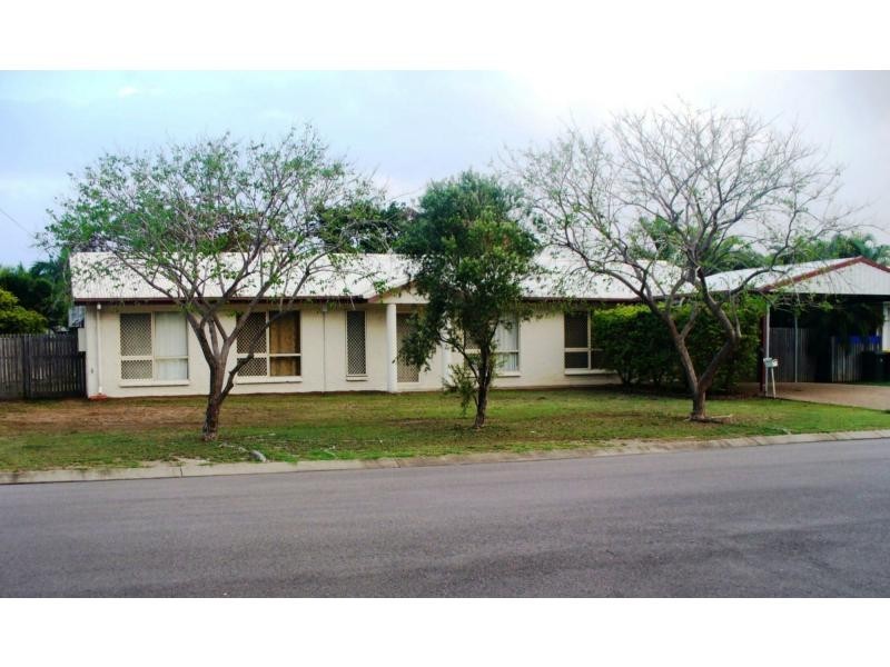 8 Chiquita Avenue, Rasmussen QLD 4815