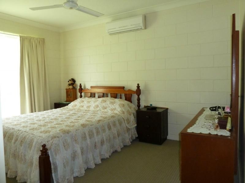 8 Chiquita Avenue, Rasmussen QLD 4815