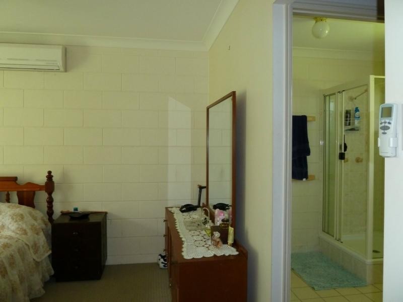 8 Chiquita Avenue, Rasmussen QLD 4815