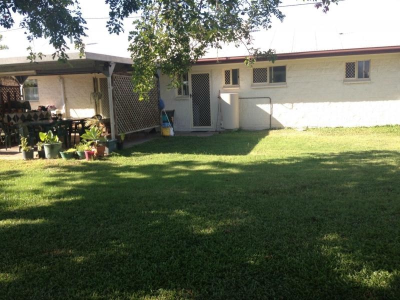 8 Chiquita Avenue, Rasmussen QLD 4815