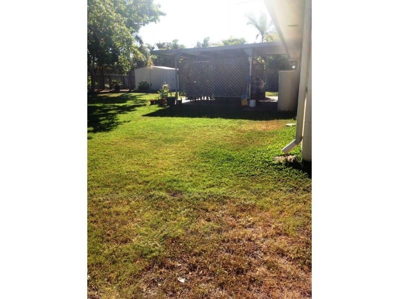 8 Chiquita Avenue, Rasmussen QLD 4815