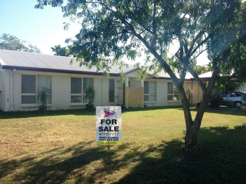 8 Chiquita Avenue, Rasmussen QLD 4815