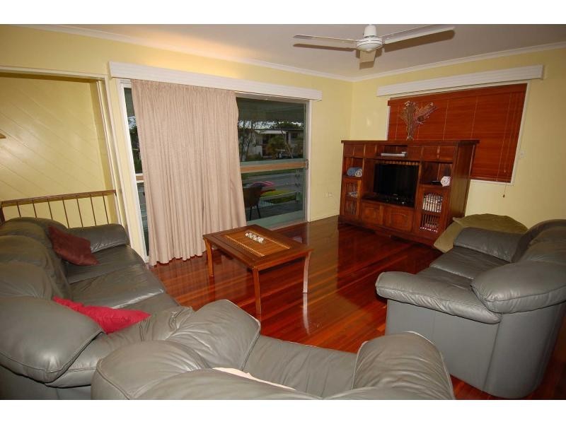 8 Tamarind Street, Kirwan QLD 4817