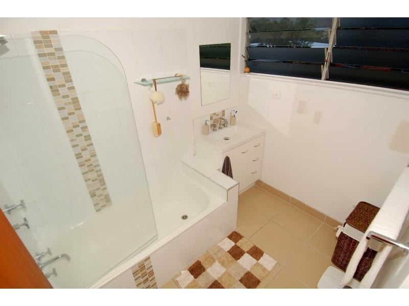 8 Tamarind Street, Kirwan QLD 4817