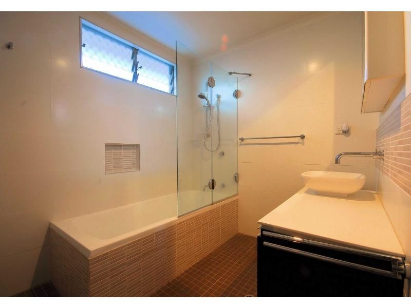 35 Bokirana Crescent, Kirwan QLD 4817