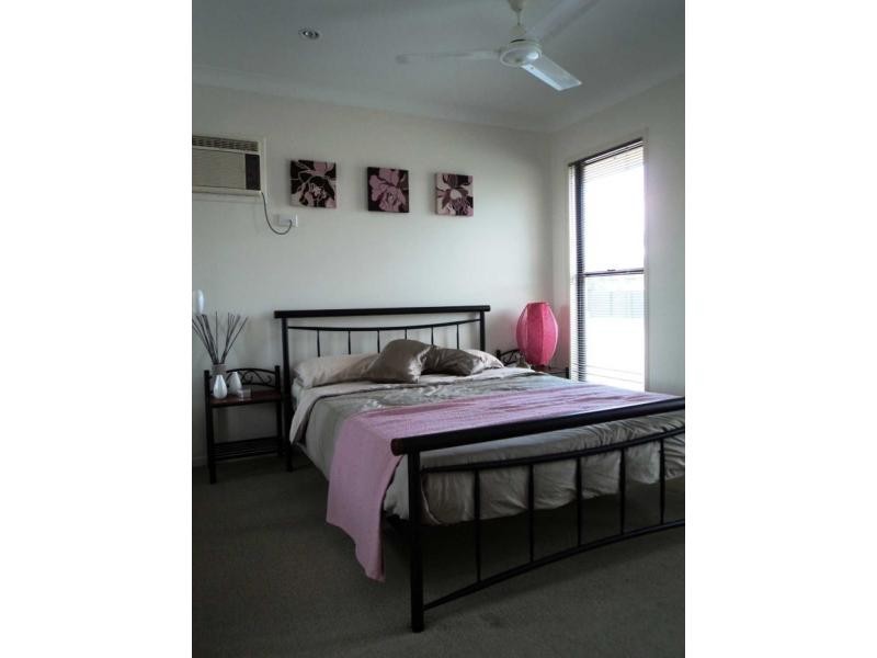 47 Estuary Parade, Douglas QLD 4814