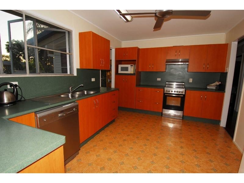 7 Reynolds Street, Kirwan QLD 4817