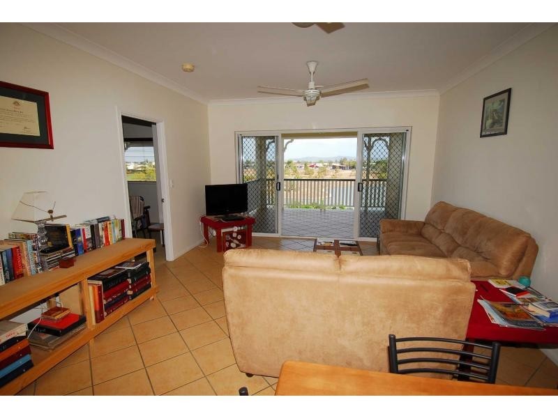 20/24-28 Martinez Avenue, West End QLD 4810