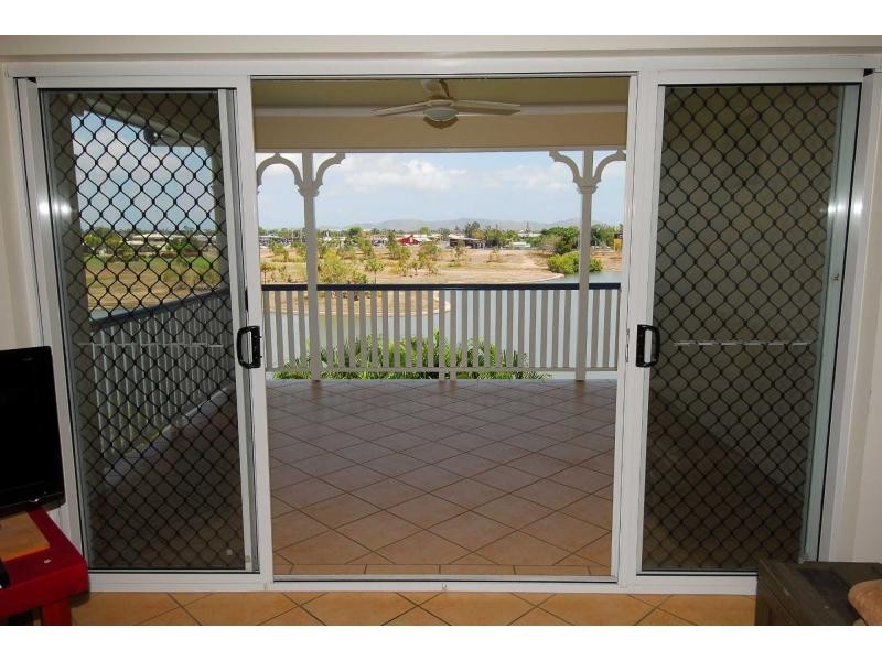 20/24-28 Martinez Avenue, West End QLD 4810