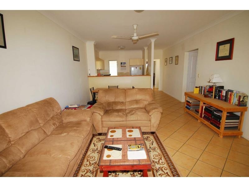 20/24-28 Martinez Avenue, West End QLD 4810