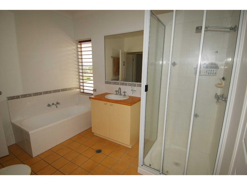 20/24-28 Martinez Avenue, West End QLD 4810